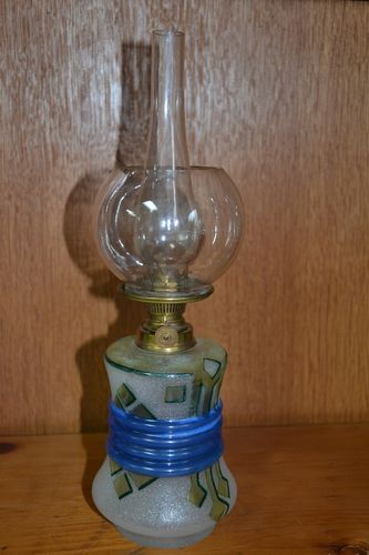kleine Glas Petroleumlampe